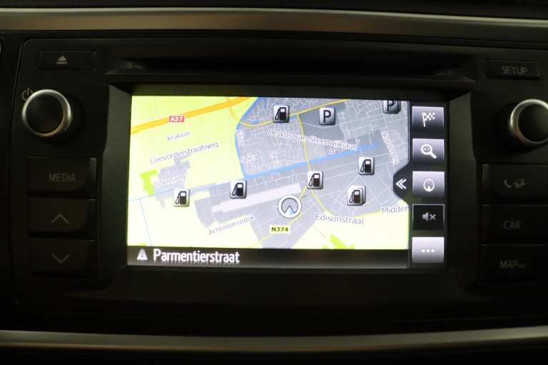Toyota Auris Touring Sports - 1.8 Hybrid Lease 15