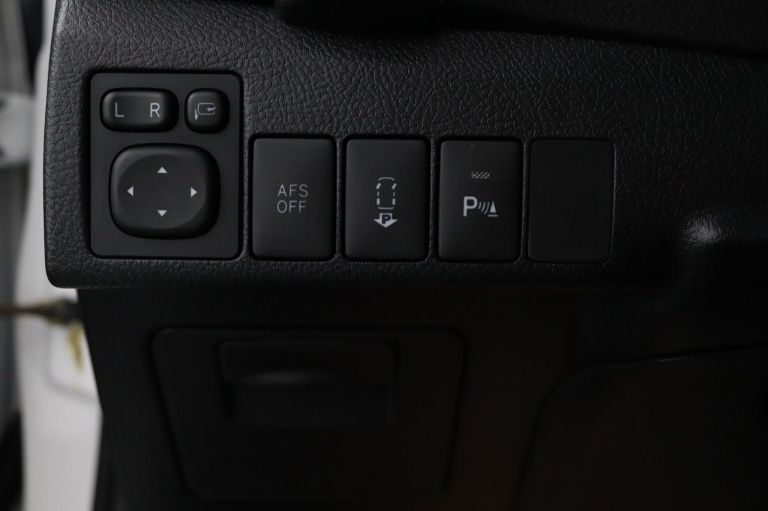 Toyota Auris Touring Sports - 1.8 Hybrid Lease 26