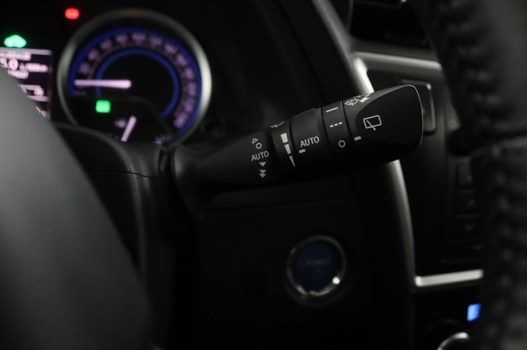 Toyota Auris Touring Sports - 1.8 Hybrid Lease 29