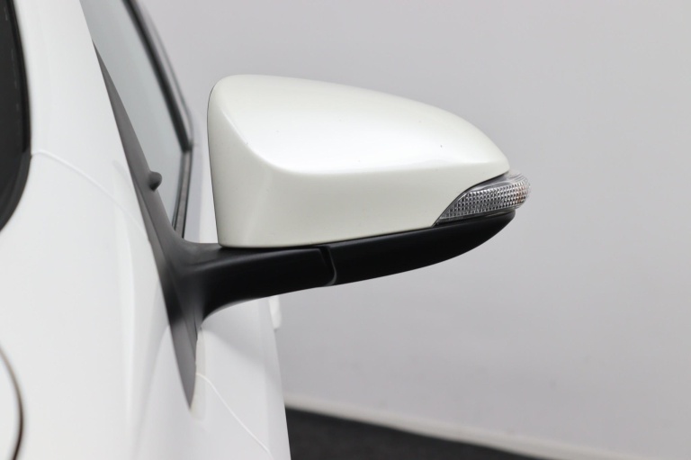 Toyota Auris Touring Sports - 1.8 Hybrid Lease 40