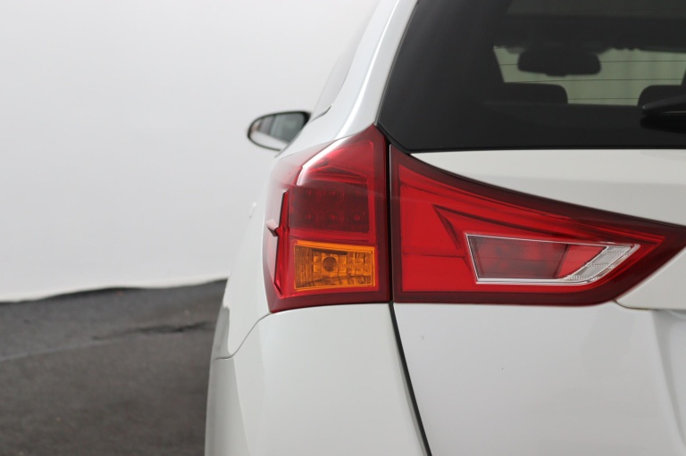 Toyota Auris Touring Sports - 1.8 Hybrid Lease 44