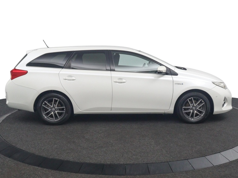 Toyota Auris Touring Sports - 1.8 Hybrid Lease 6
