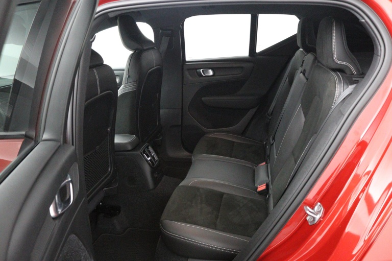 Volvo XC40 - 1.5 T5 Recharge R-Design 17