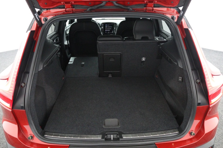 Volvo XC40 - 1.5 T5 Recharge R-Design 18