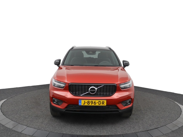 Volvo XC40 - 1.5 T5 Recharge R-Design 2