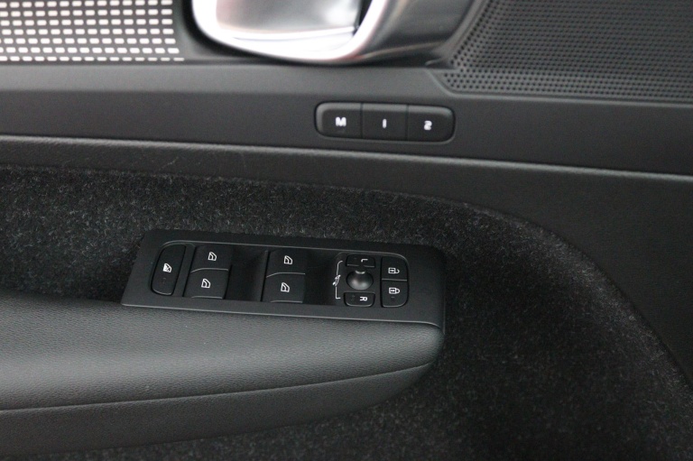 Volvo XC40 - 1.5 T5 Recharge R-Design 29