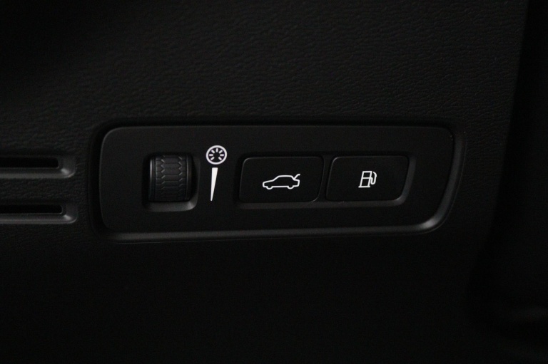 Volvo XC40 - 1.5 T5 Recharge R-Design 30