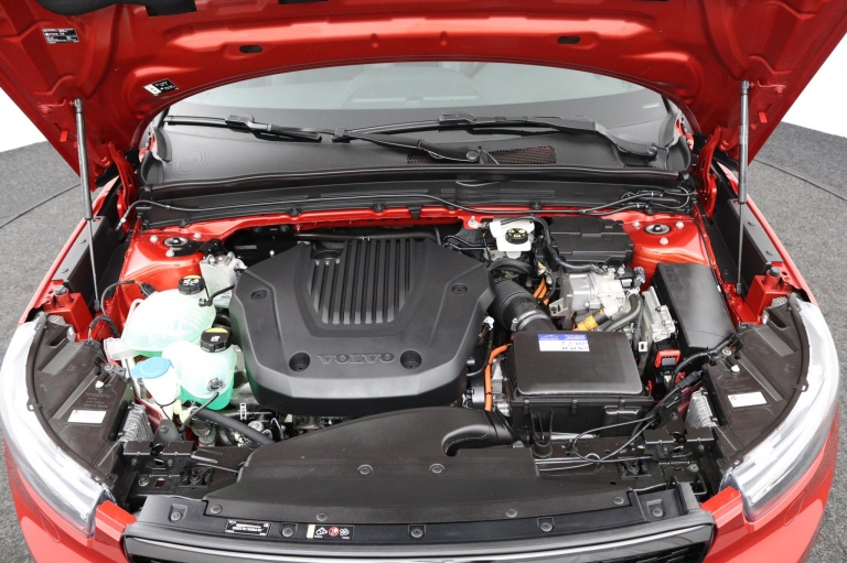 Volvo XC40 - 1.5 T5 Recharge R-Design 35