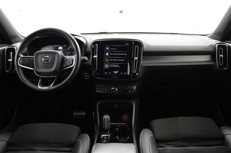 Volvo XC40 - 1.5 T5 Recharge R-Design 9