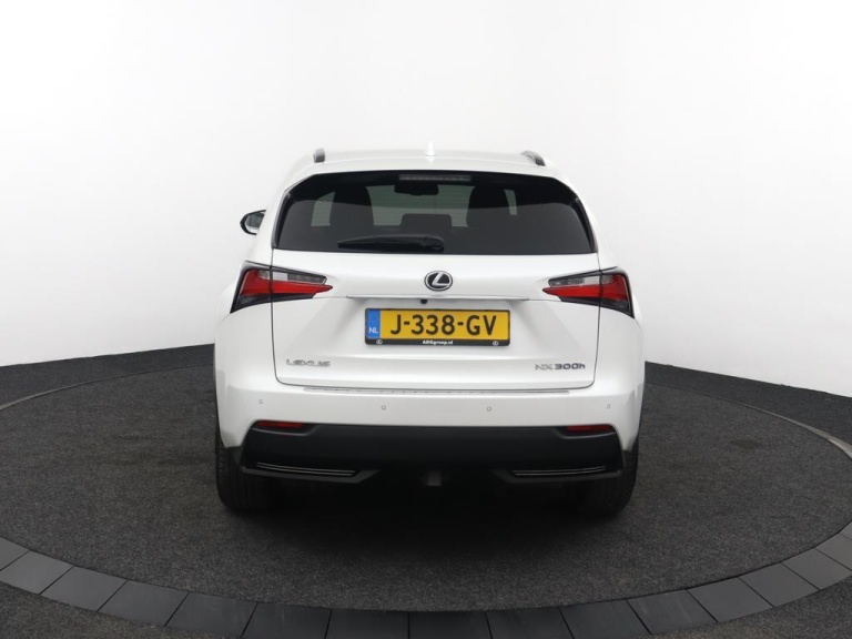 Lexus NX - 300h AWD F Sport Line 33
