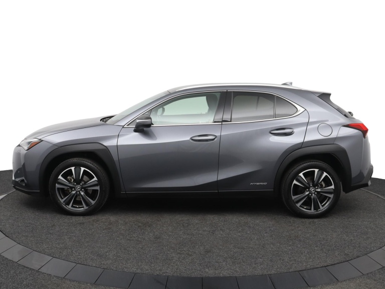 Lexus UX - 250h Preference Line 3