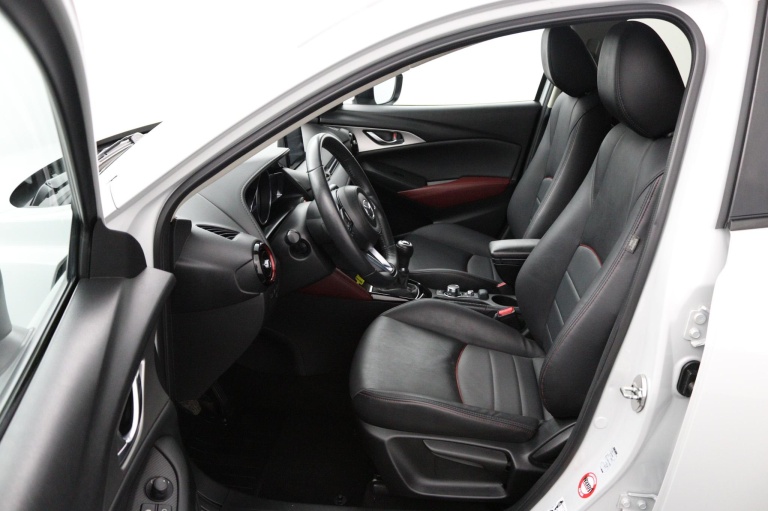 Mazda CX-3 - 2.0 SkyActiv-G 120 GT-M 11