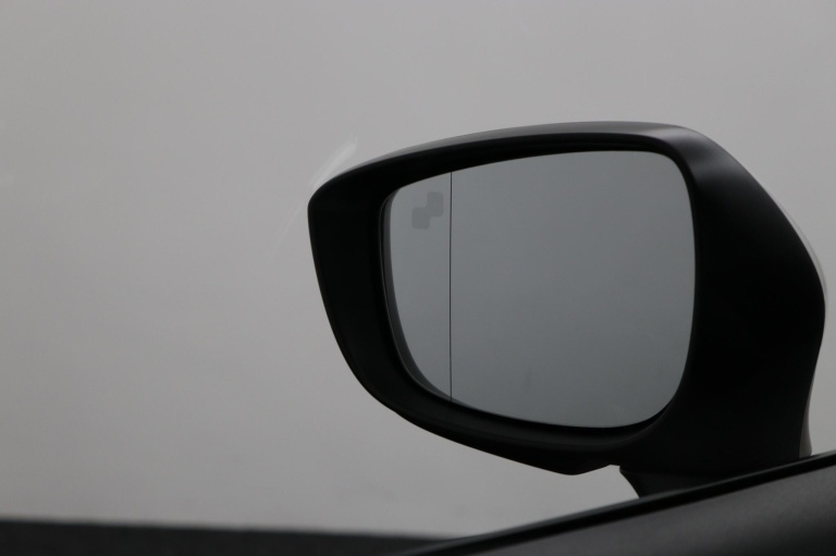 Mazda CX-3 - 2.0 SkyActiv-G 120 GT-M 38