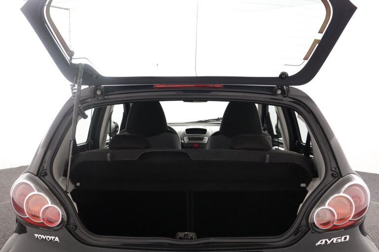 Toyota Aygo - 1.0 VVT-i Now 19