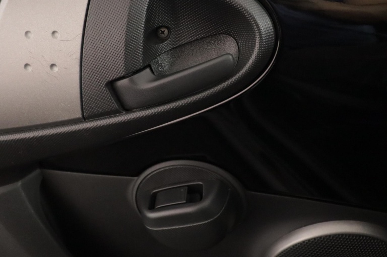 Toyota Aygo - 1.0 VVT-i Now 26