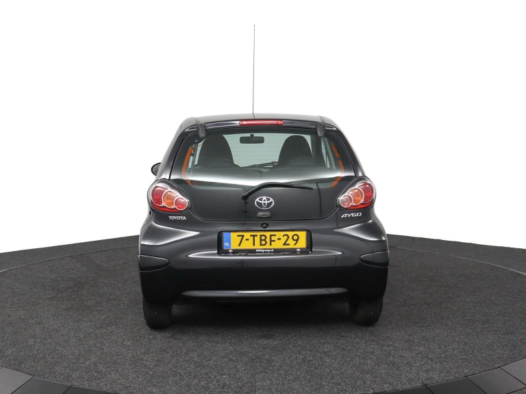 Toyota Aygo - 1.0 VVT-i Now 35
