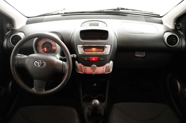 Toyota Aygo - 1.0 VVT-i Now 4