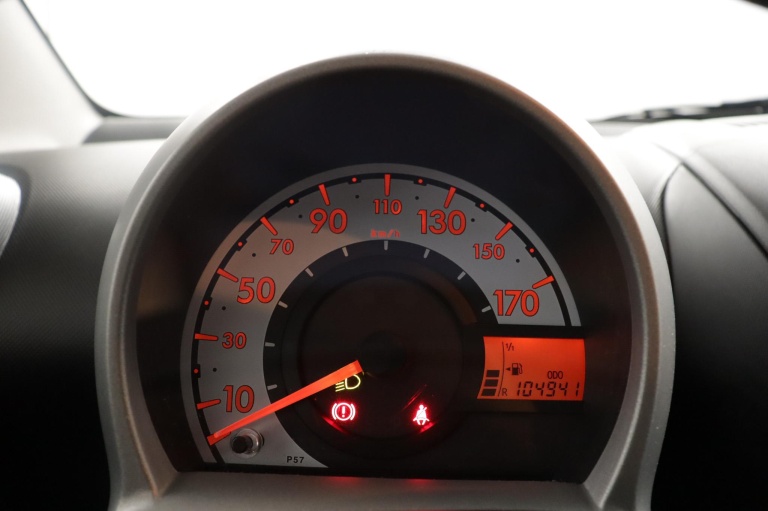 Toyota Aygo - 1.0 VVT-i Now 6