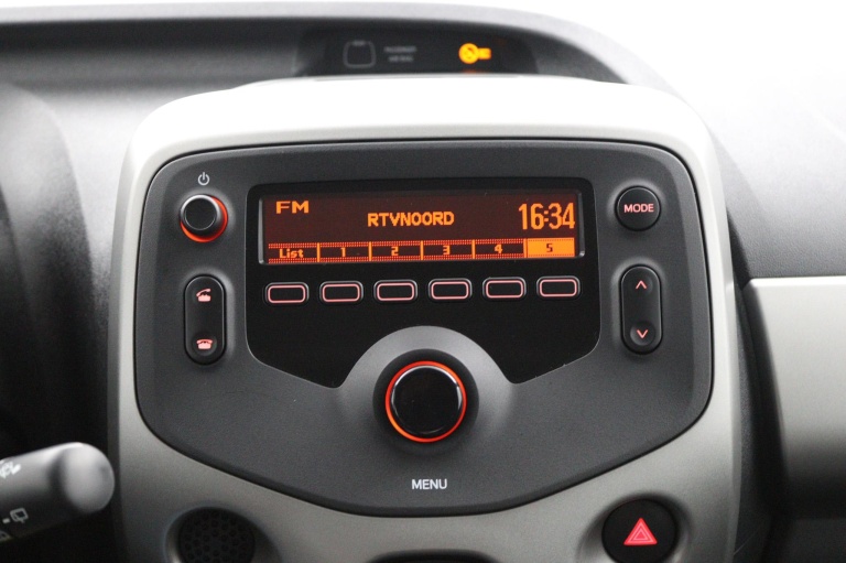 Peugeot 108 - 1.0 e-VTi Blue Lion 7