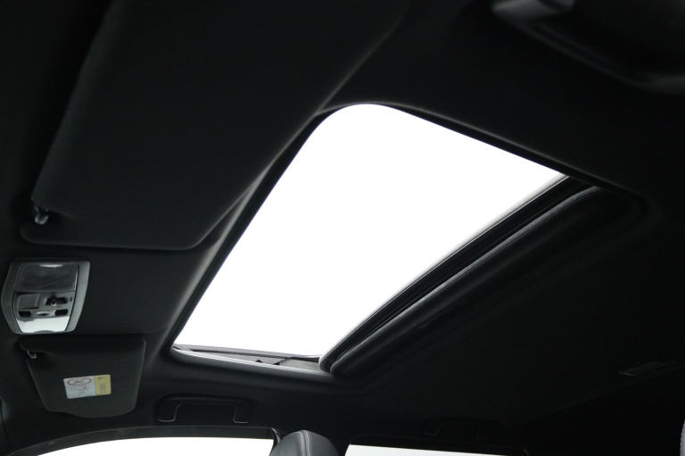Mitsubishi Outlander - 2.4 PHEV Instyle 38