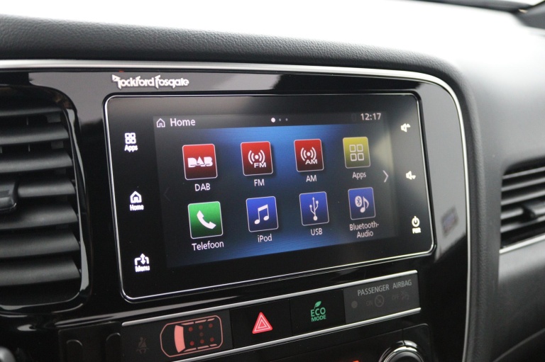Mitsubishi Outlander - 2.4 PHEV Instyle 41