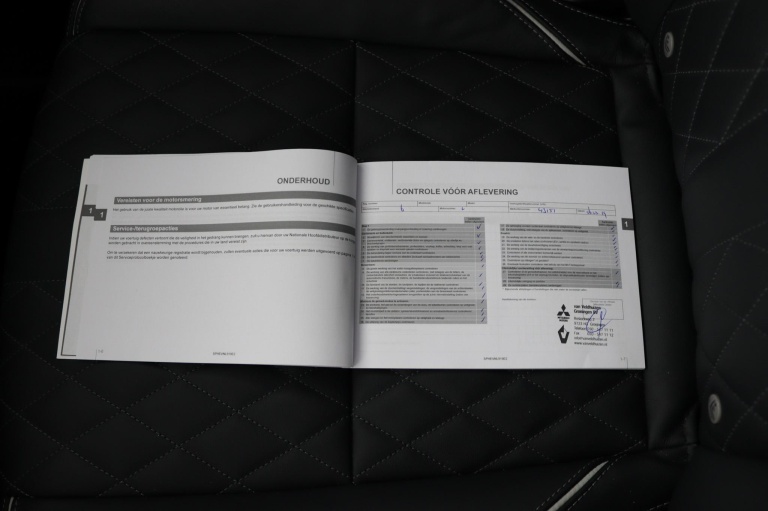 Mitsubishi Outlander - 2.4 PHEV Instyle 49