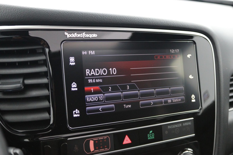 Mitsubishi Outlander - 2.4 PHEV Instyle 7