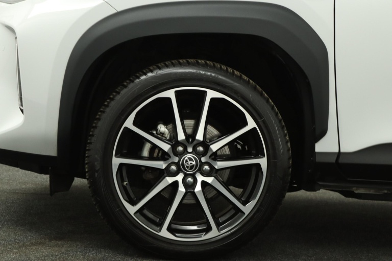 Toyota Yaris Cross - 1.5 Hybrid GR Sport 39
