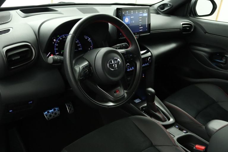 Toyota Yaris Cross - 1.5 Hybrid GR Sport 50