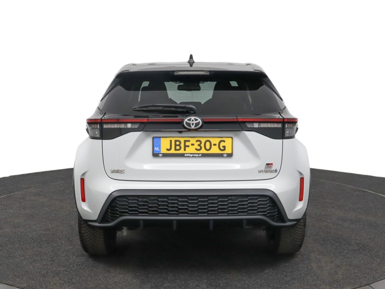Toyota Yaris Cross - 1.5 Hybrid GR Sport 56