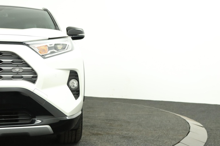 Toyota RAV4 - 2.5 Hybrid AWD Bi-Tone 36
