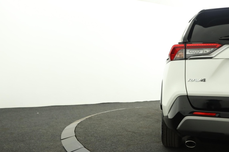 Toyota RAV4 - 2.5 Hybrid AWD Bi-Tone 41