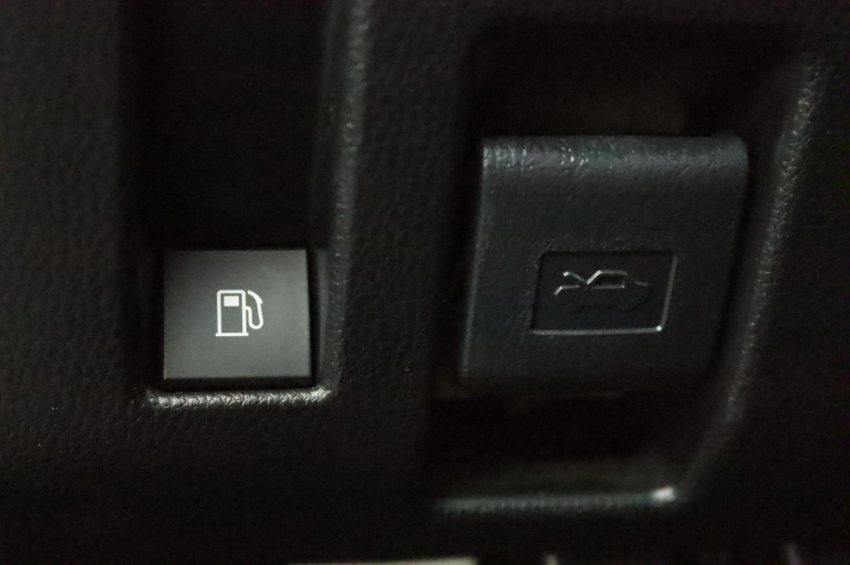 Toyota RAV4 - 2.5 Hybrid AWD Bi-Tone 45