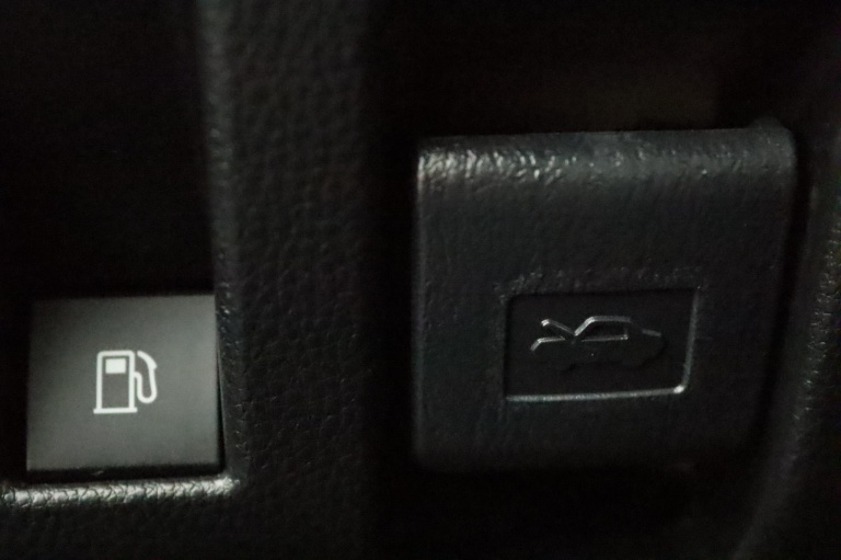 Toyota RAV4 - 2.5 Hybrid AWD Business Plus 31