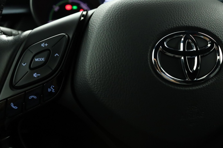 Toyota C-HR - 1.8 Hybrid Style 18