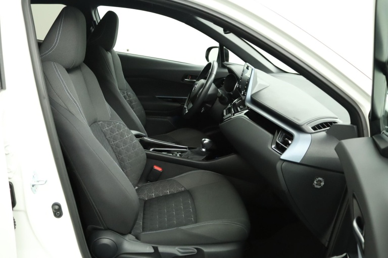 Toyota C-HR - 1.8 Hybrid Style 21