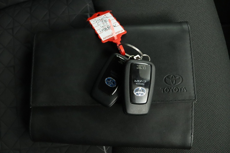 Toyota C-HR - 1.8 Hybrid Style 9