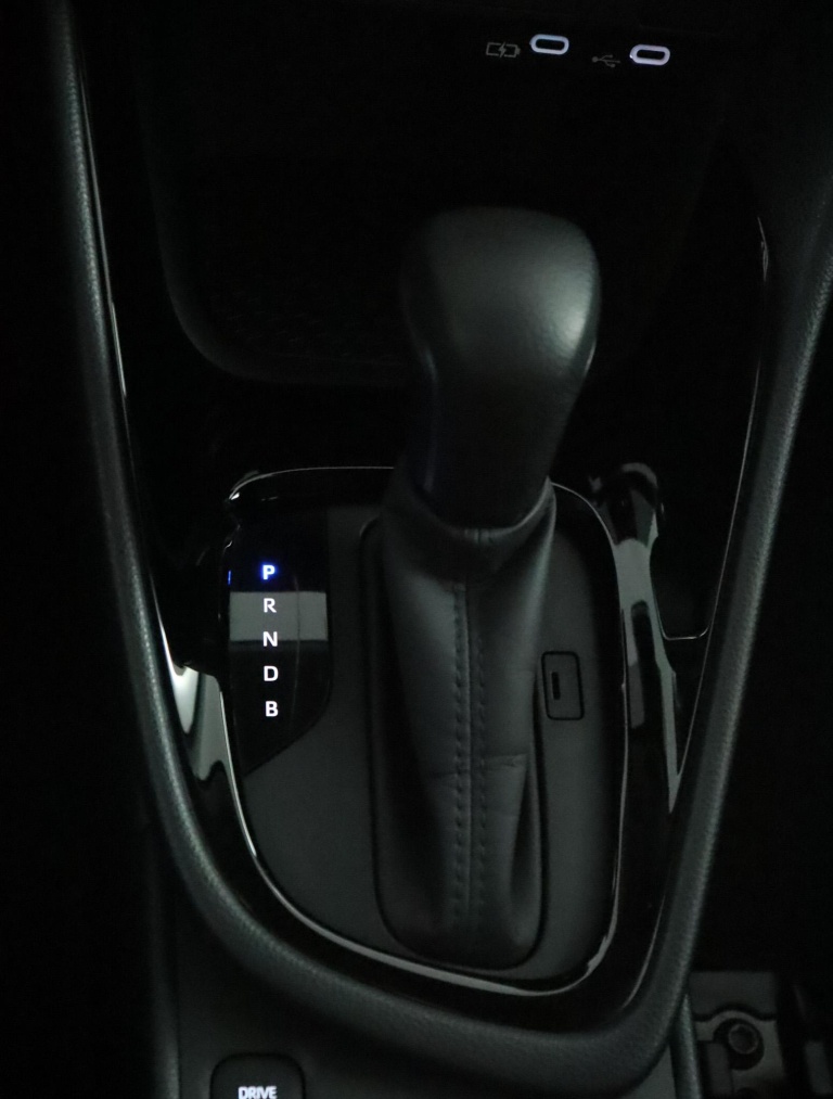 Toyota Yaris - 1.5 Hybrid 115 First Edition 28