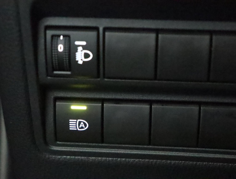 Toyota Yaris - 1.5 Hybrid 115 First Edition 30