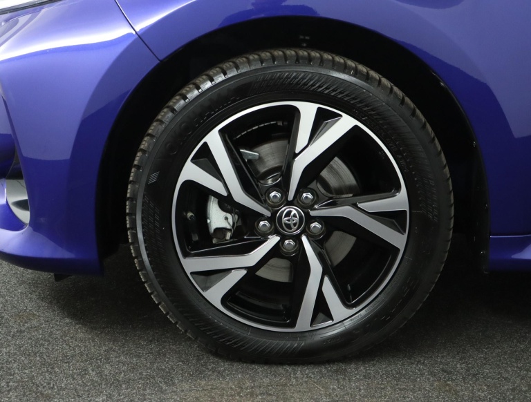 Toyota Yaris - 1.5 Hybrid 115 First Edition 38