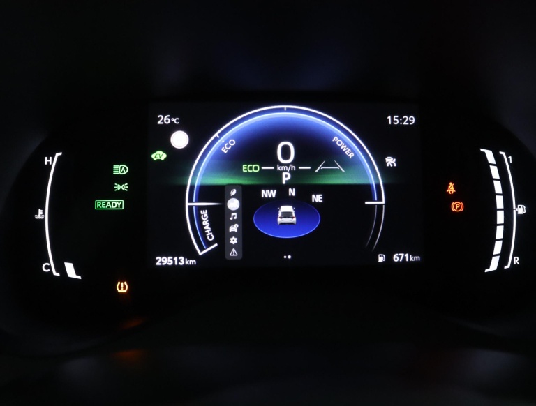 Toyota Yaris - 1.5 Hybrid 115 First Edition 45