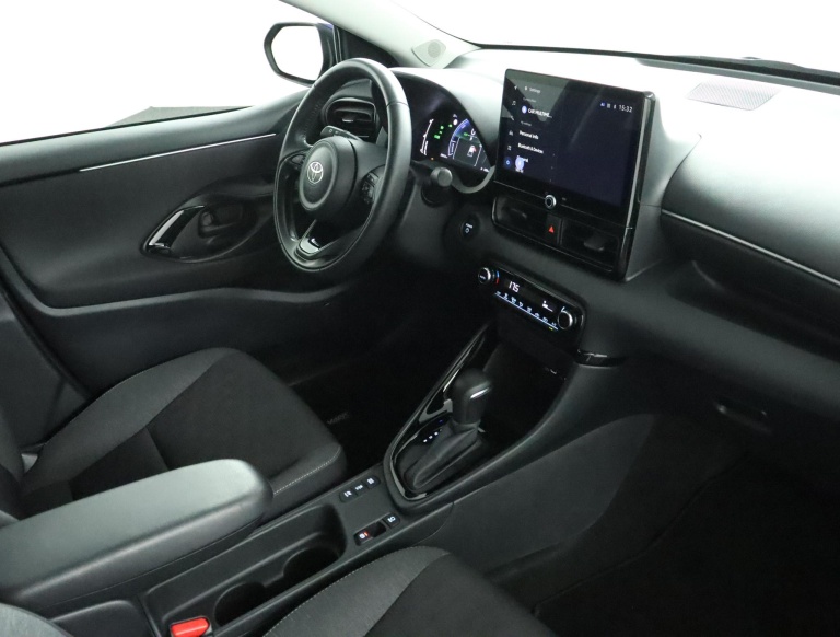 Toyota Yaris - 1.5 Hybrid 115 First Edition 64