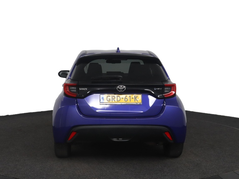 Toyota Yaris - 1.5 Hybrid 115 First Edition 66