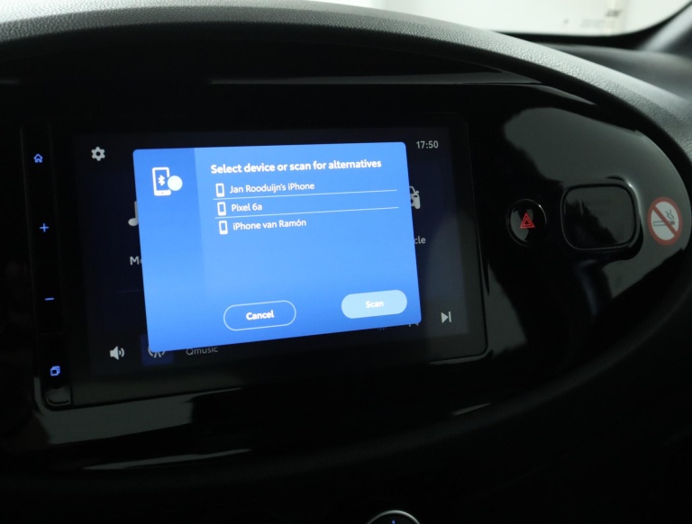 Toyota Aygo X - 1.0 VVT-i MT Play 49