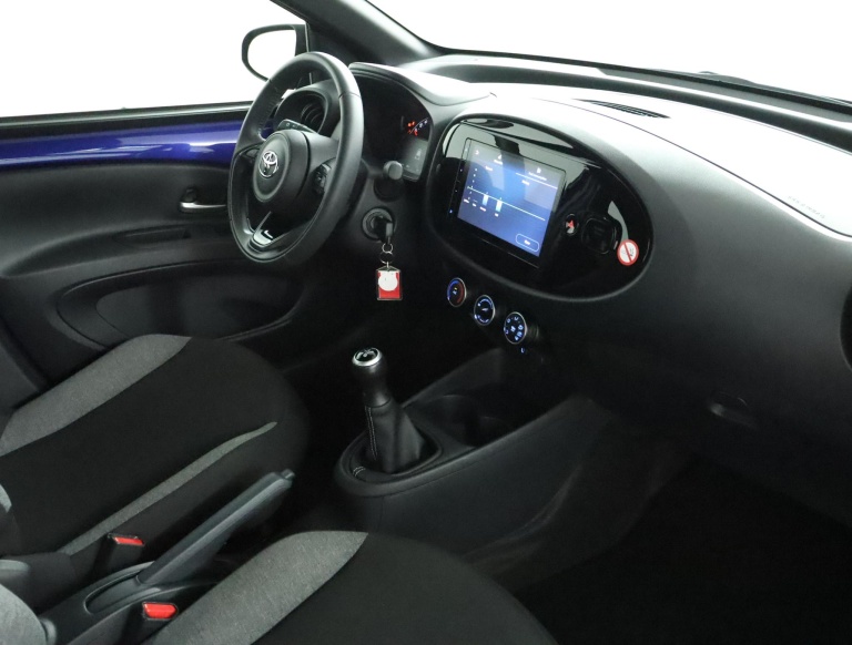 Toyota Aygo X - 1.0 VVT-i MT Play 55