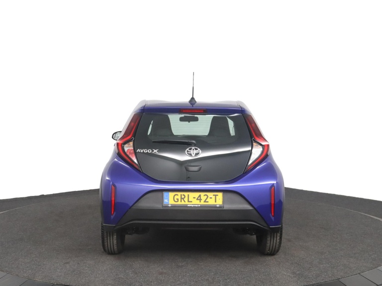 Toyota Aygo X - 1.0 VVT-i MT Play 56