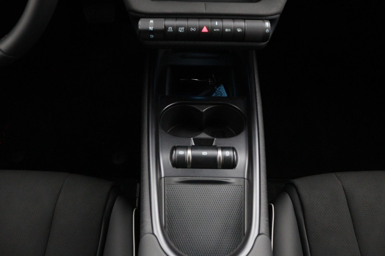 BYD DOLPHIN - Design 60.4 kWh 18