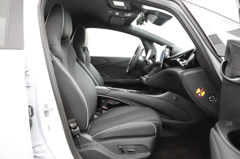 BYD DOLPHIN - Design 60.4 kWh 31