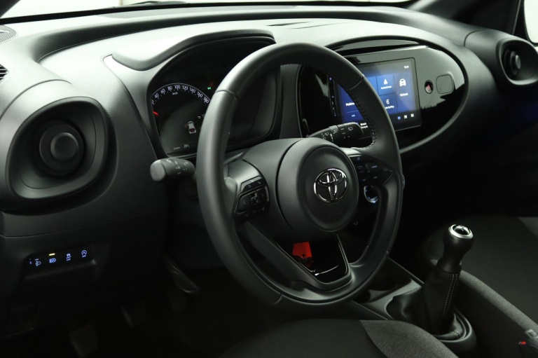 Toyota Aygo X - 1.0 VVT-i MT Play 41