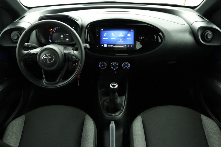 Toyota Aygo X - 1.0 VVT-i MT Play 42